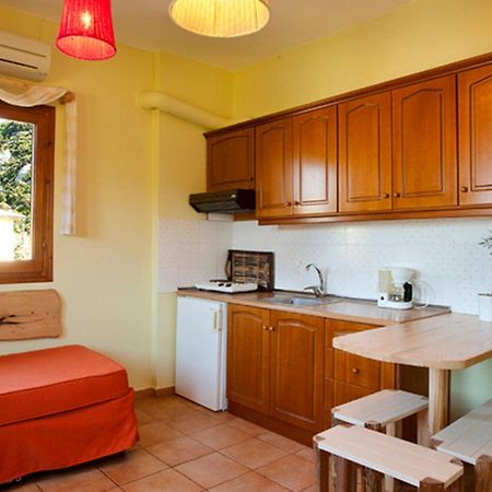 Victoria'S Guesthouse Damouchari Exterior photo